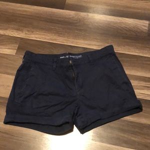 GAP navy shorts